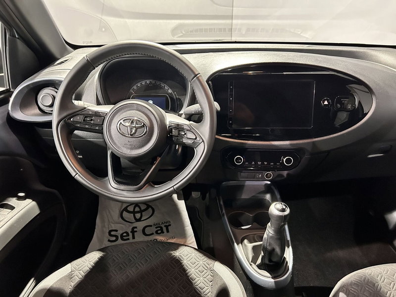 Toyota Aygo X usata a Milano (9)
