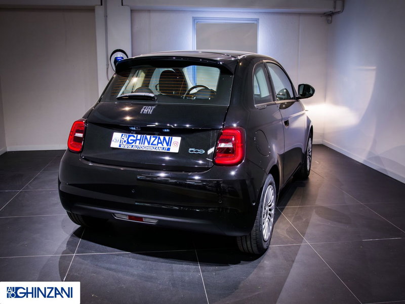 Fiat 500 Cabrio nuova a Bergamo (7)