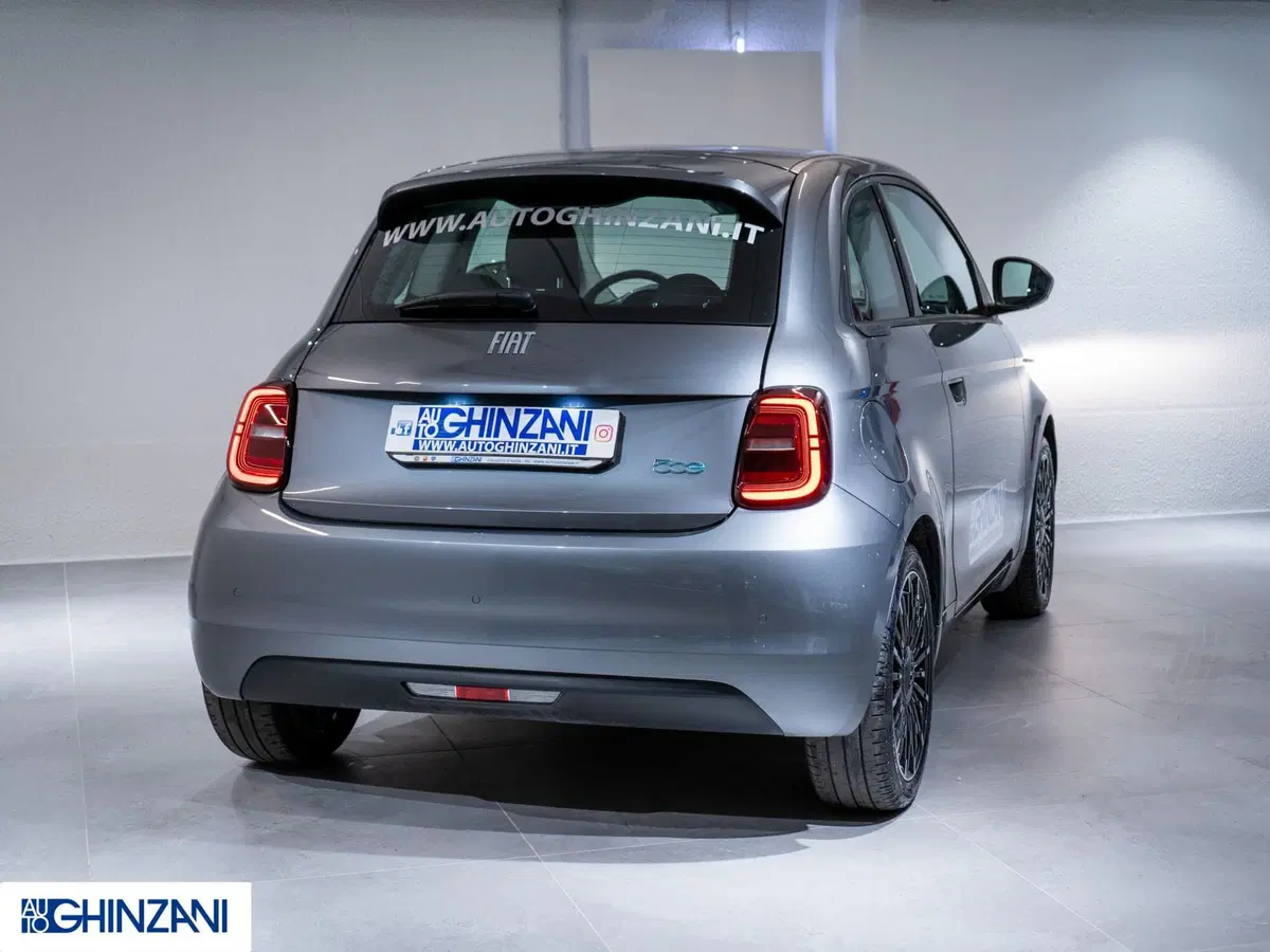 Fiat 500 Cabrio nuova a Bergamo (7)