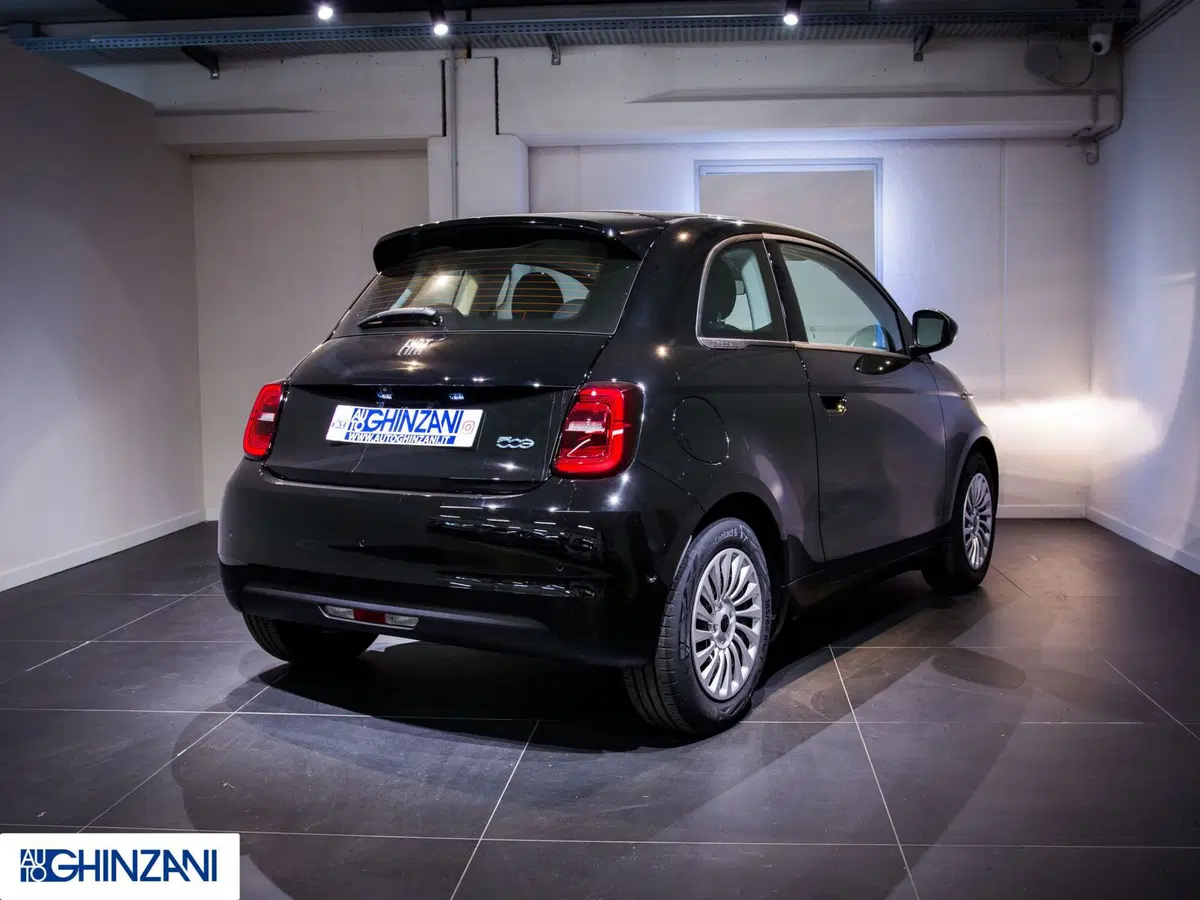 Fiat 500 Cabrio nuova a Bergamo (6)