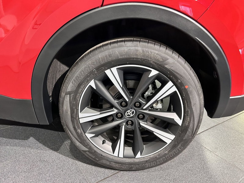 Toyota Toyota C-HR nuova a Milano (7)