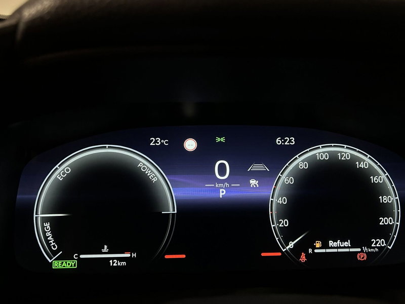 Toyota Toyota C-HR nuova a Milano (9)