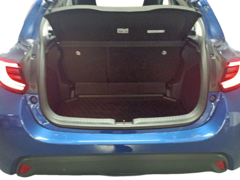 Toyota Yaris usata a Milano (12)