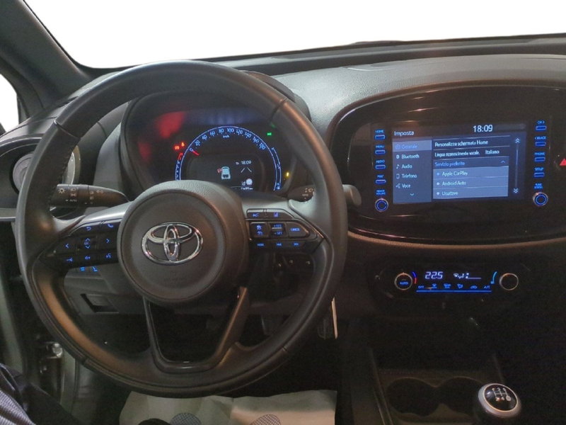 Toyota Aygo X usata a Milano (16)