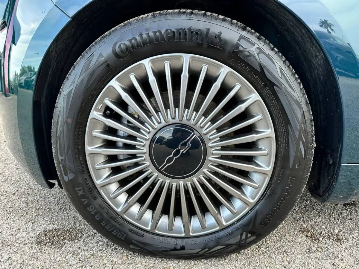 Fiat 500 Cabrio usata a Chieti (9)