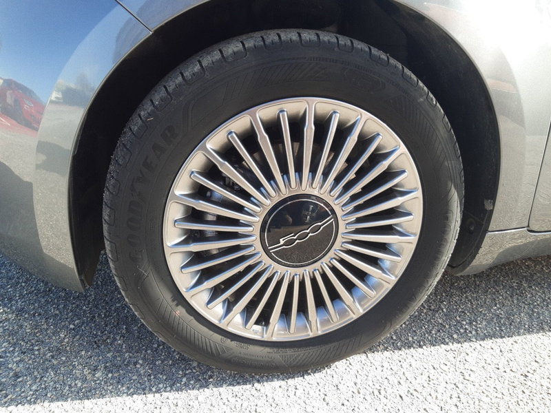 Fiat 500 Cabrio usata a Campobasso (16)