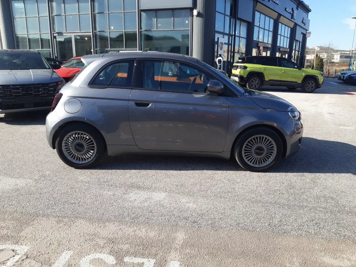 Fiat 500 Cabrio usata a Campobasso (7)