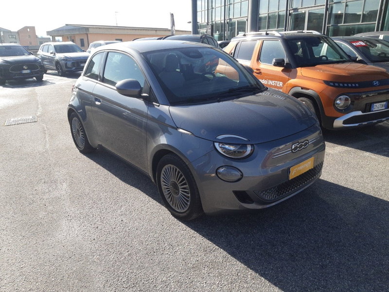 Fiat 500 Cabrio usata a Campobasso (8)