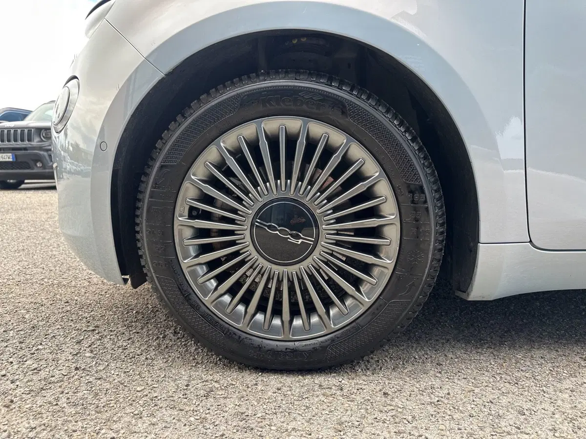 Fiat 500 Cabrio usata a Chieti (10)