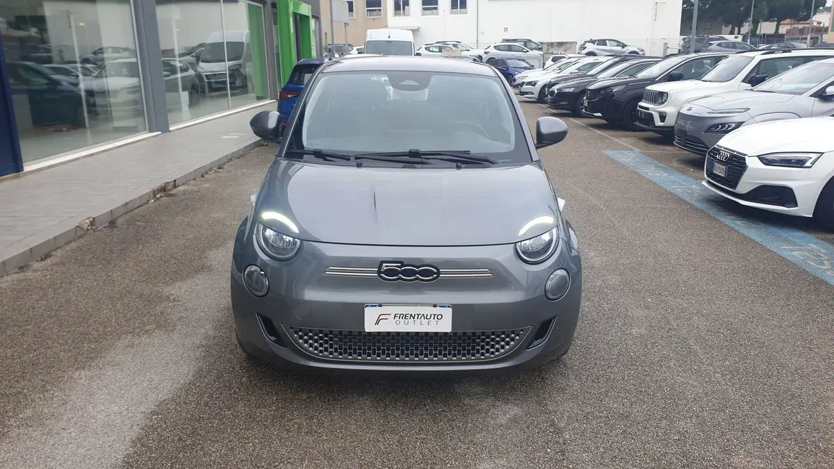 Fiat 500 Cabrio usata a Ancona (2)