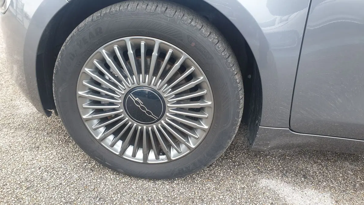Fiat 500 Cabrio usata a Ancona (7)