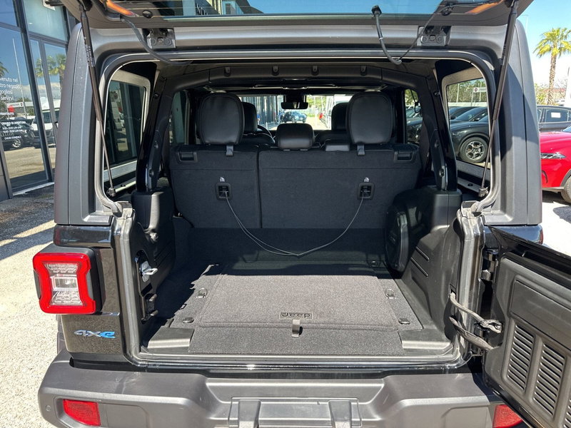 Jeep Wrangler Unlimited usata a Chieti (10)