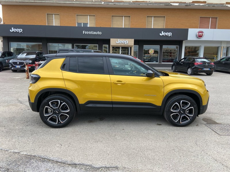 Jeep Avenger nuova a Chieti (7)