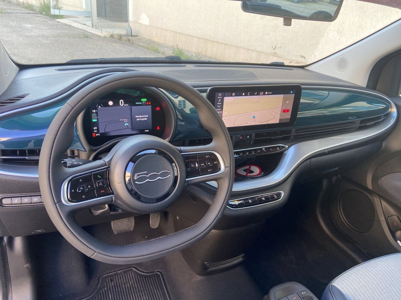 Fiat 500 Cabrio nuova a Chieti (17)