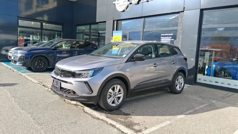 Opel Grandland nuova a Aosta (2)