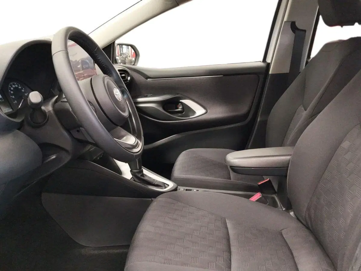Toyota Yaris usata a Frosinone (6)