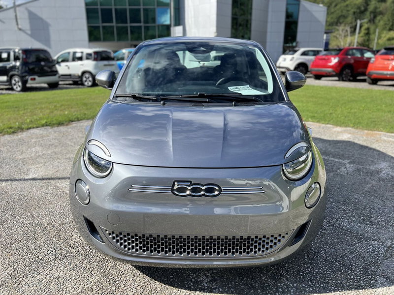 Fiat 500 Cabrio nuova a La Spezia (2)