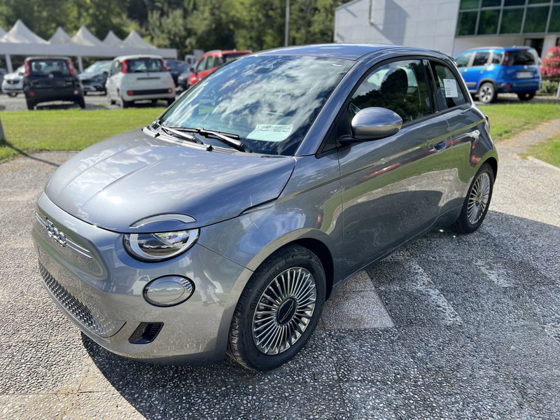 Fiat 500 Cabrio nuova a La Spezia (3)