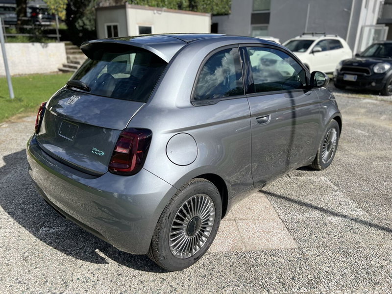 Fiat 500 Cabrio nuova a La Spezia (6)