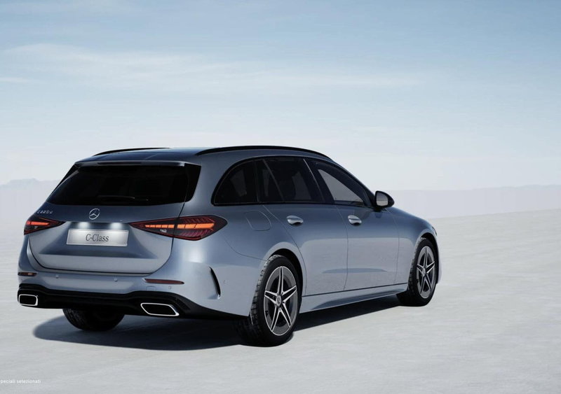 Mercedes-Benz Classe C Station Wagon nuova a Bergamo (4)