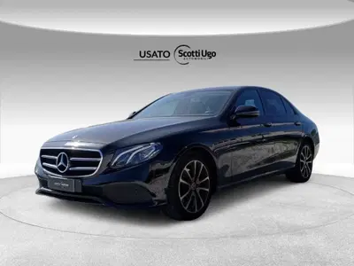 Mercedes-Benz Classe E 220 d 4Matic Auto Sport del 2020 usata a Cascina