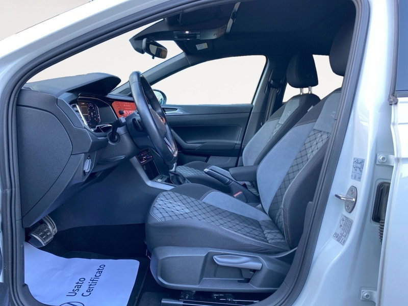 Volkswagen Taigo usata a Bologna (9)