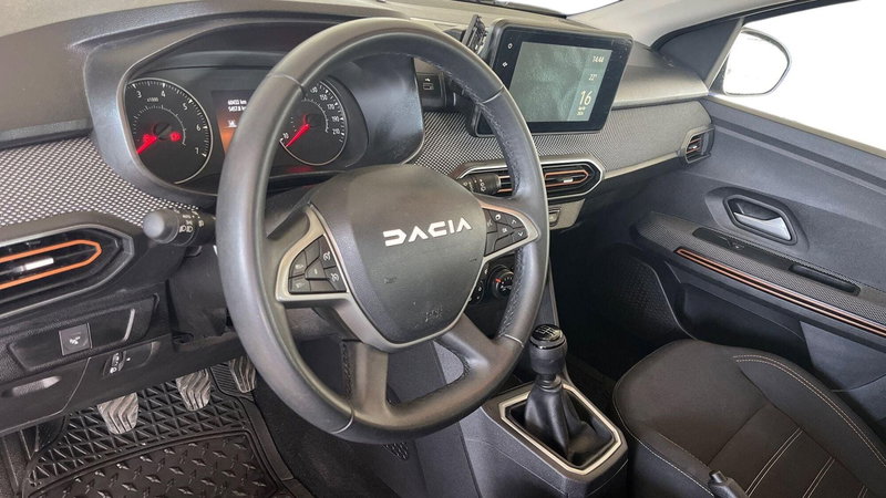 Dacia Sandero usata a Catania (12)