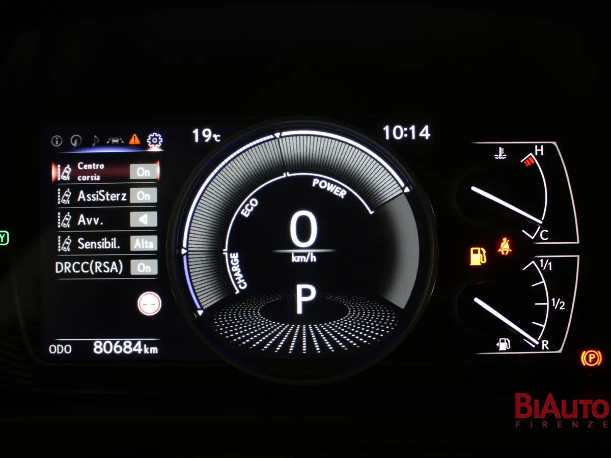 Lexus UX usata a Firenze (12)