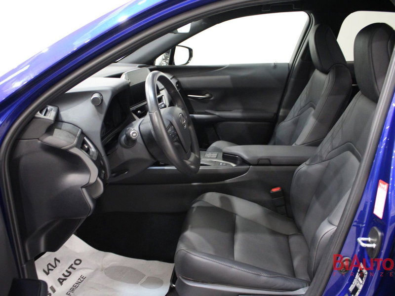 Lexus UX usata a Firenze (6)