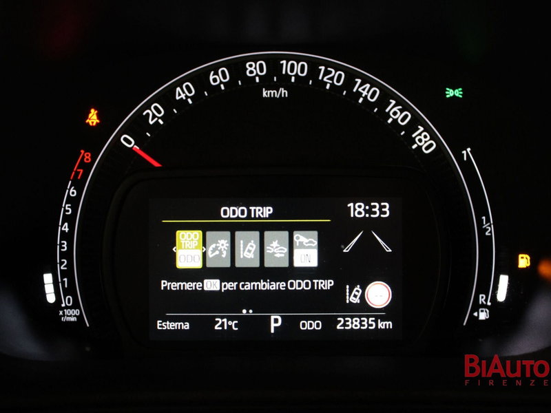 Toyota Aygo X usata a Firenze (12)