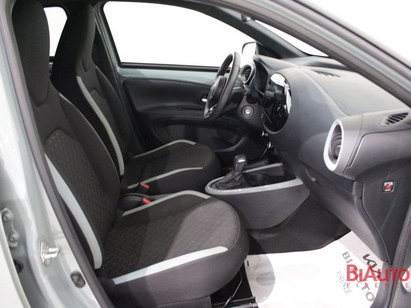 Toyota Aygo X usata a Firenze (7)