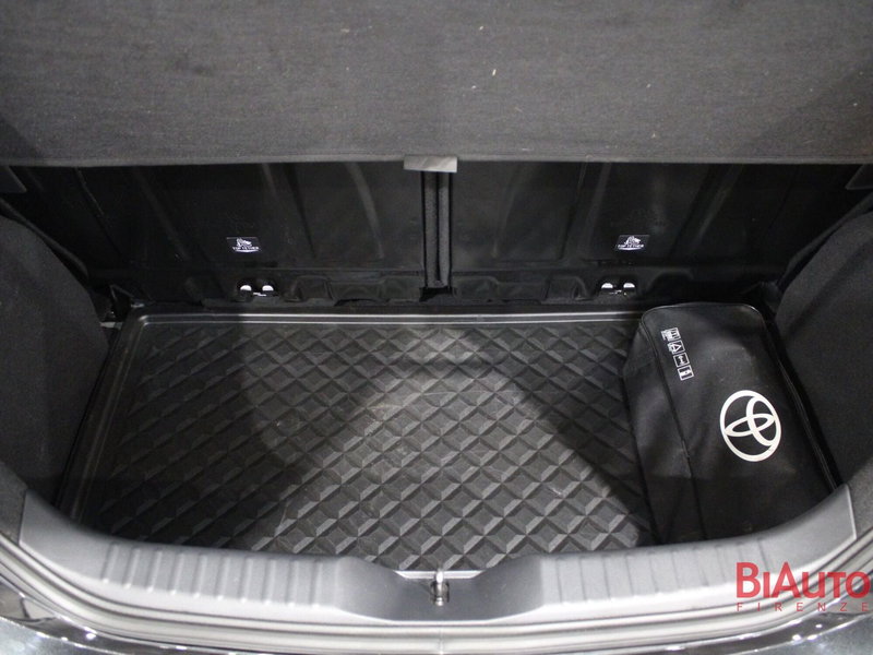 Toyota Aygo X usata a Firenze (9)