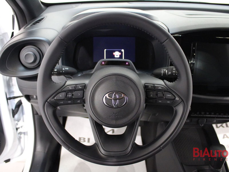 Toyota Aygo X nuova a Firenze (10)