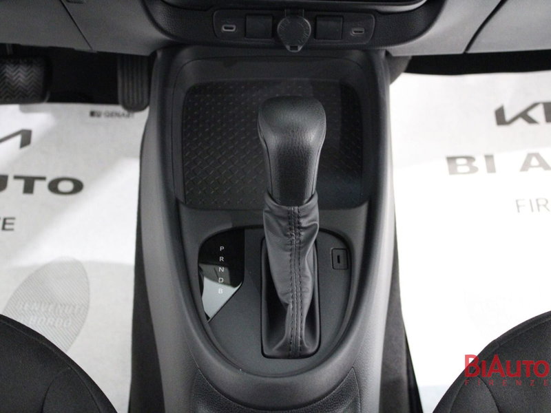 Toyota Aygo X nuova a Firenze (15)