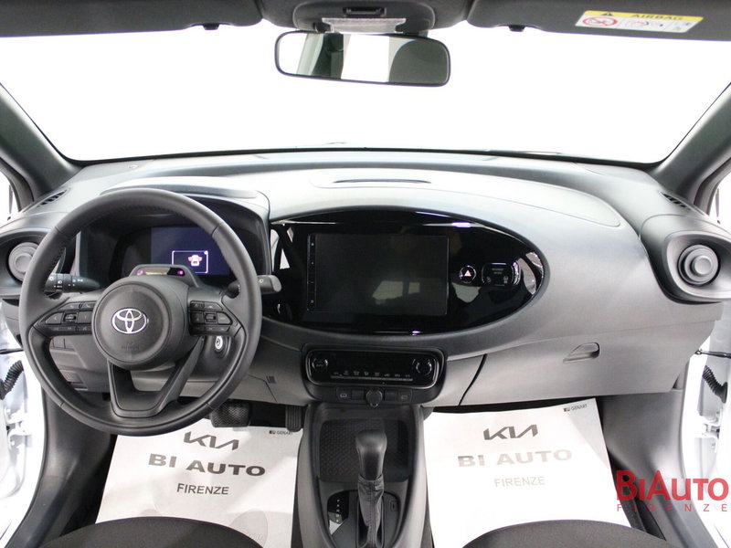 Toyota Aygo X nuova a Firenze (9)