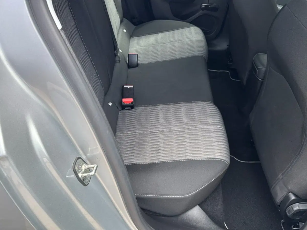 Opel Corsa usata a Ferrara (12)