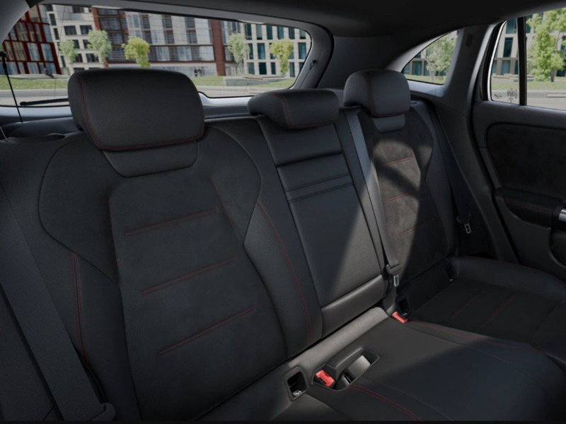 Mercedes-Benz EQA nuova a Ancona (12)