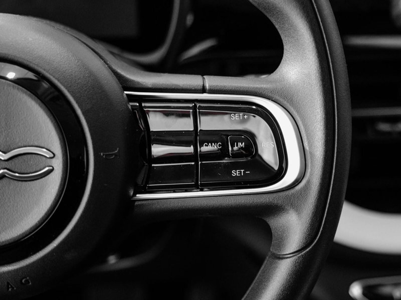 Fiat 500 Cabrio nuova a Prato (6)