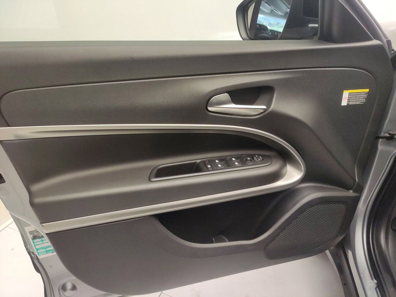 Jeep Avenger usata a Avellino (16)