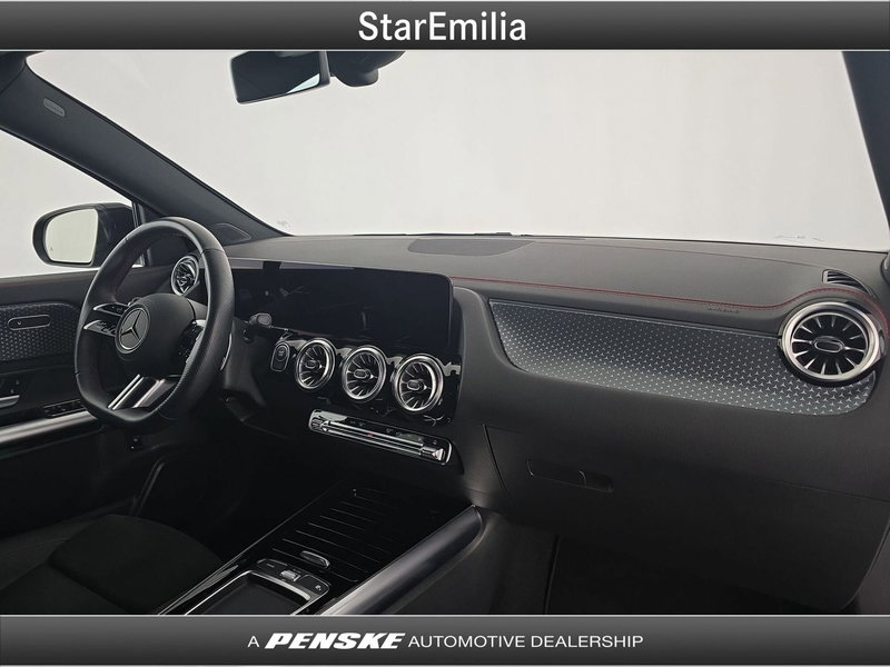 Mercedes-Benz EQA usata a Bologna (16)