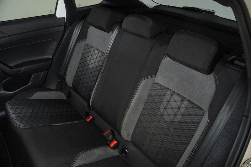 Volkswagen Taigo usata a Perugia (9)