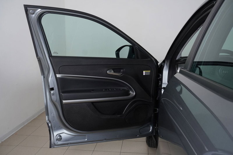 Jeep Avenger usata a Perugia (15)