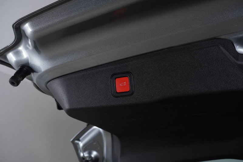 Jeep Avenger usata a Perugia (8)