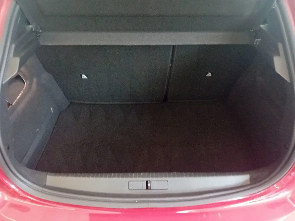 Peugeot 208 usata a Pordenone (10)