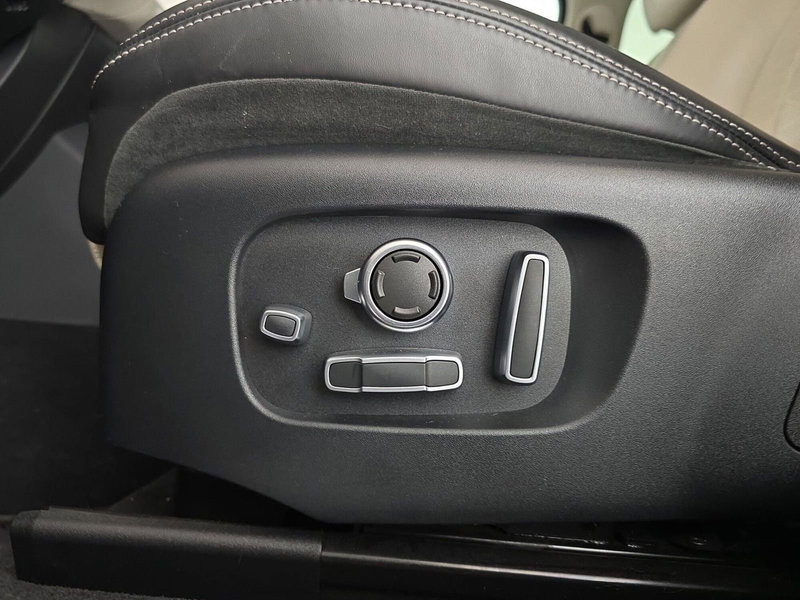 Land Rover Range Rover Velar usata a Cuneo (20)