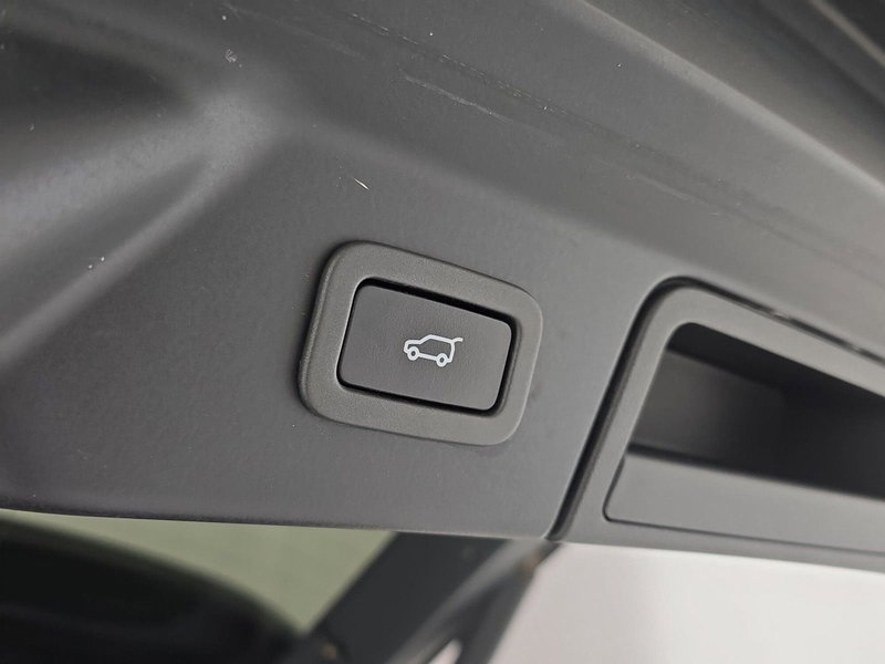 Land Rover Range Rover Velar usata a Cuneo (8)