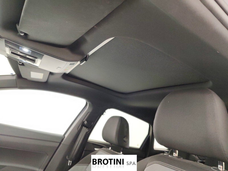 Volkswagen Taigo usata a Massa-Carrara (10)