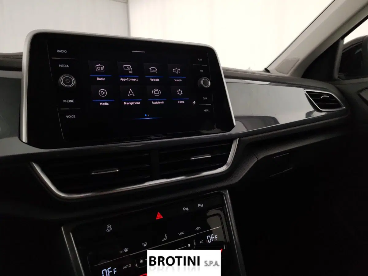 Volkswagen T-Roc usata a Massa-Carrara (12)