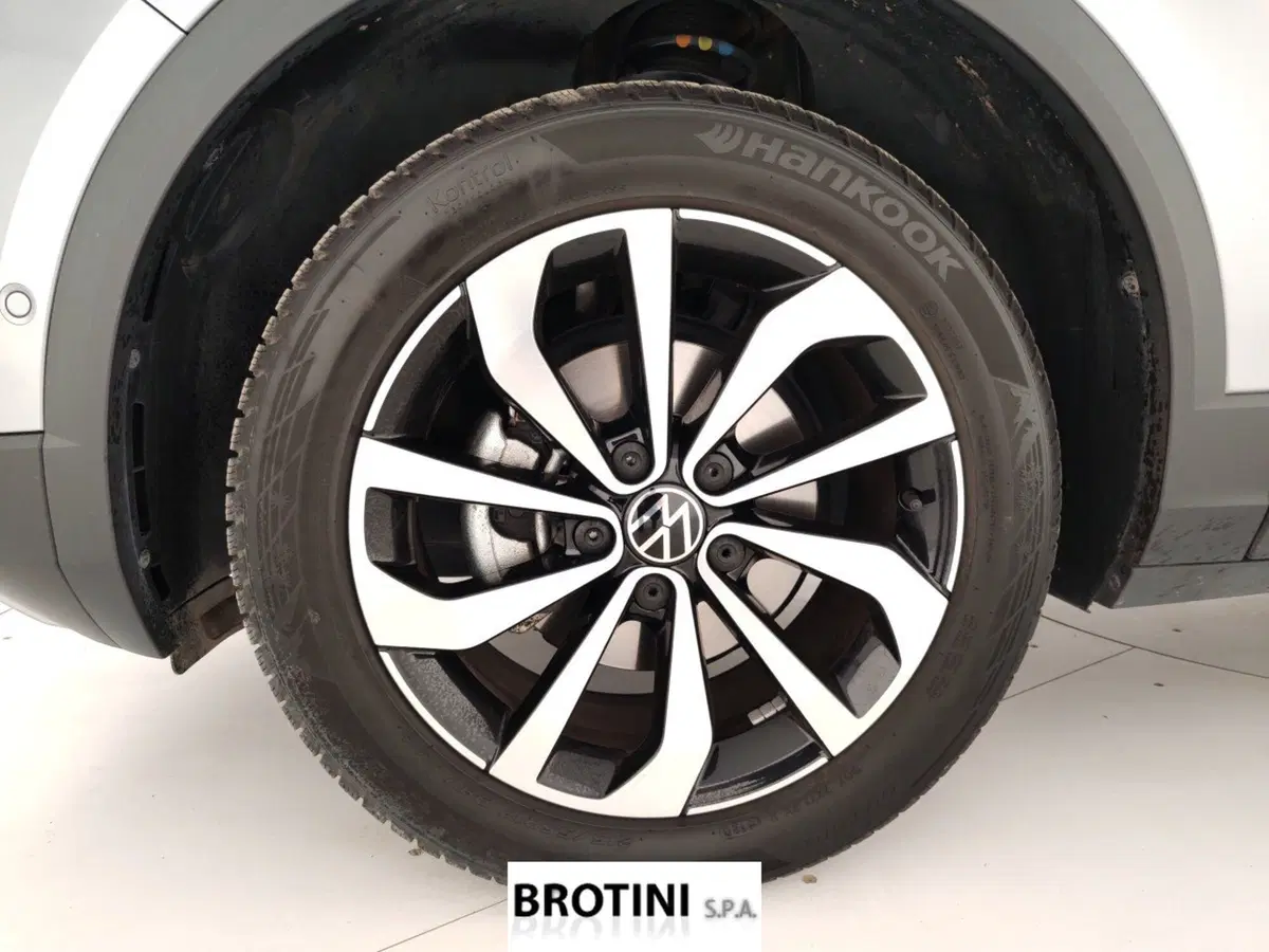 Volkswagen T-Roc usata a Massa-Carrara (6)