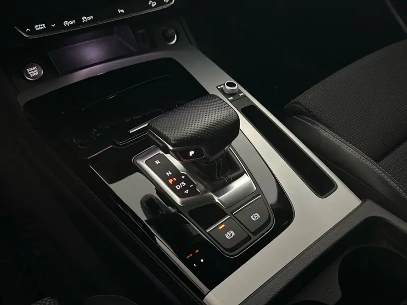 Audi Q5 Sportback usata a Napoli (16)